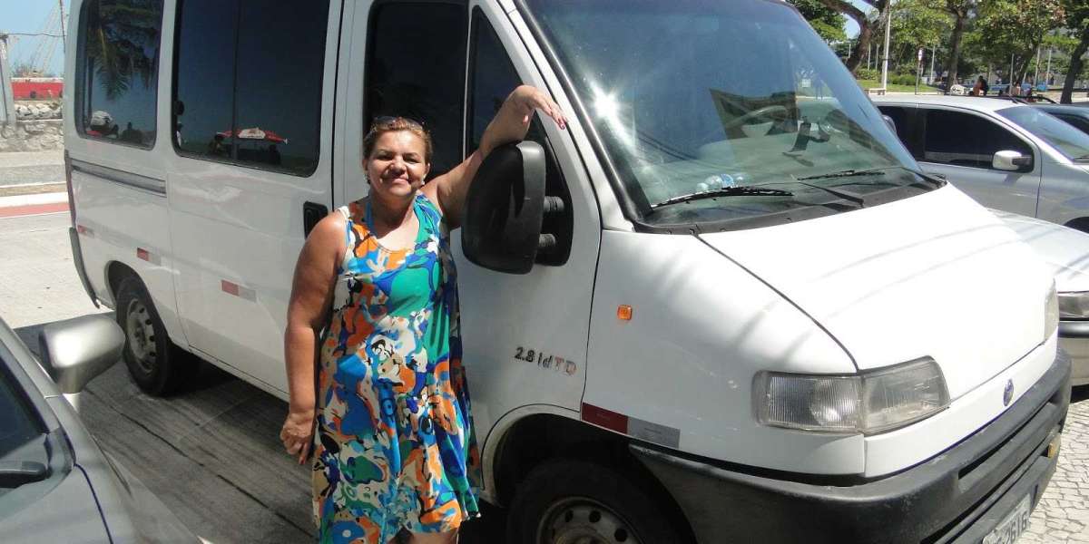 Van Rental: Sua Solução Confiável para Excursões Seguras e Confortáveis